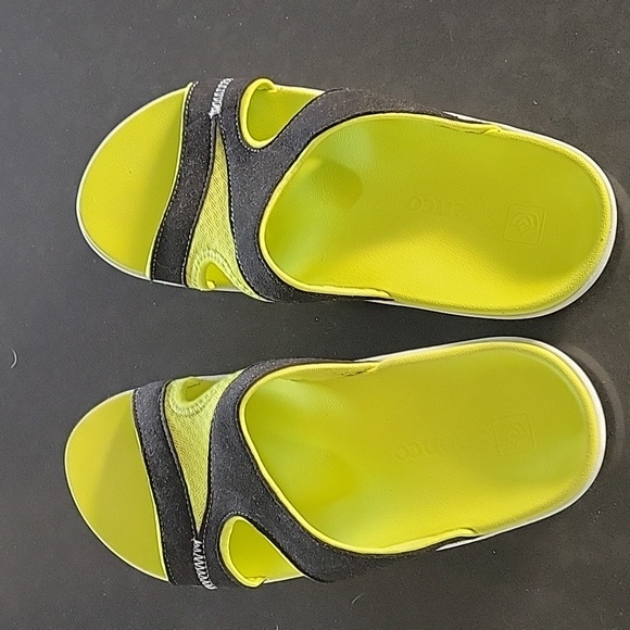 Spenco Shoes - Spenco Kholo Breeze Slide Women's Sandals. Size 9. Orthotic-grade arch support.